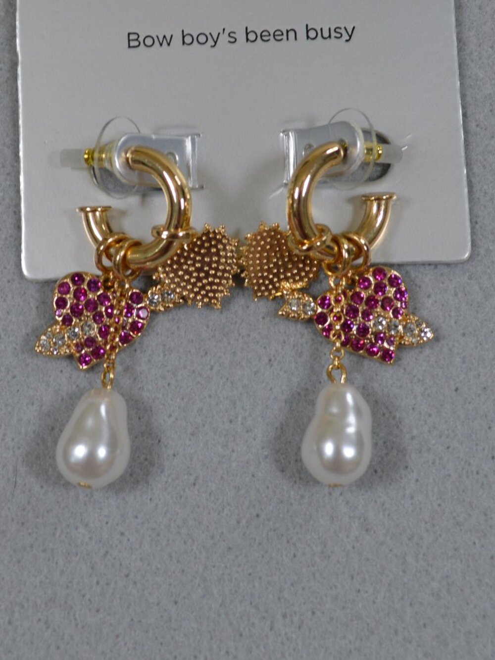 💖 Sugarfix BaubleBar Cupid Earrings Pink Gold Bow Pearl NWT - Picture 2 of 7